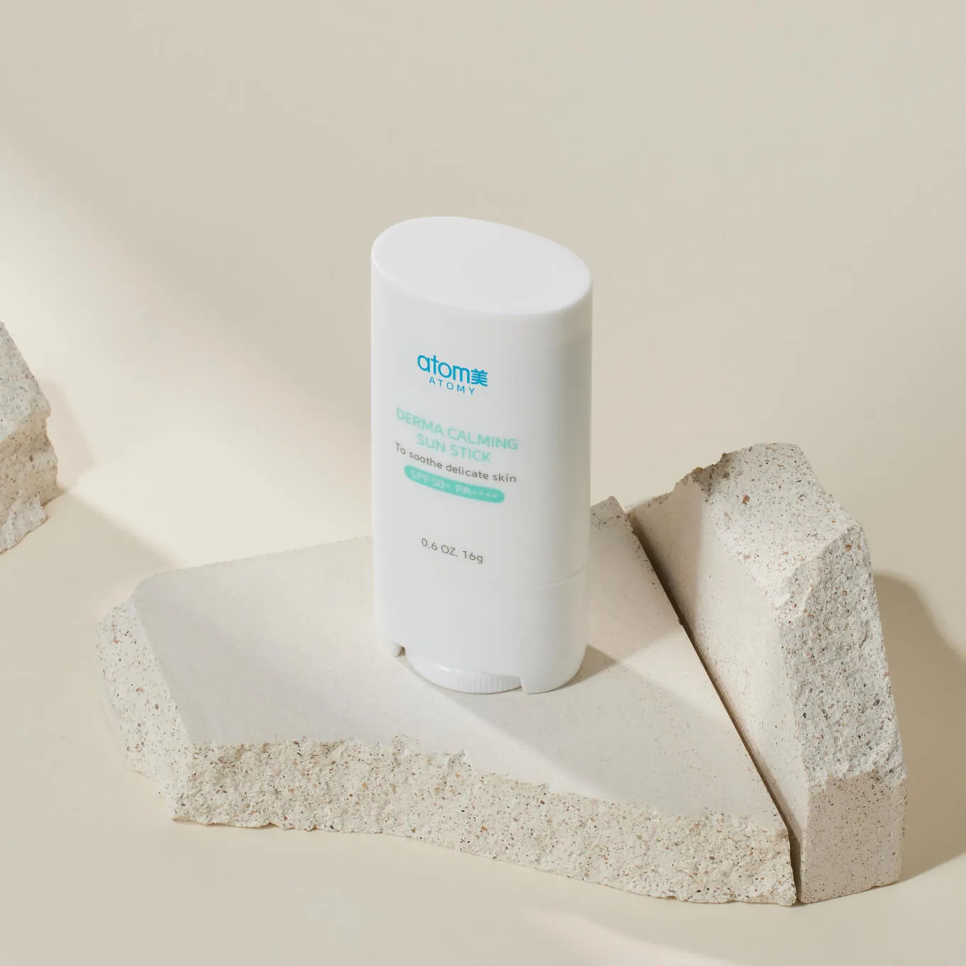 Успокаивающий Солнцезащитный Стик для лица Атоми